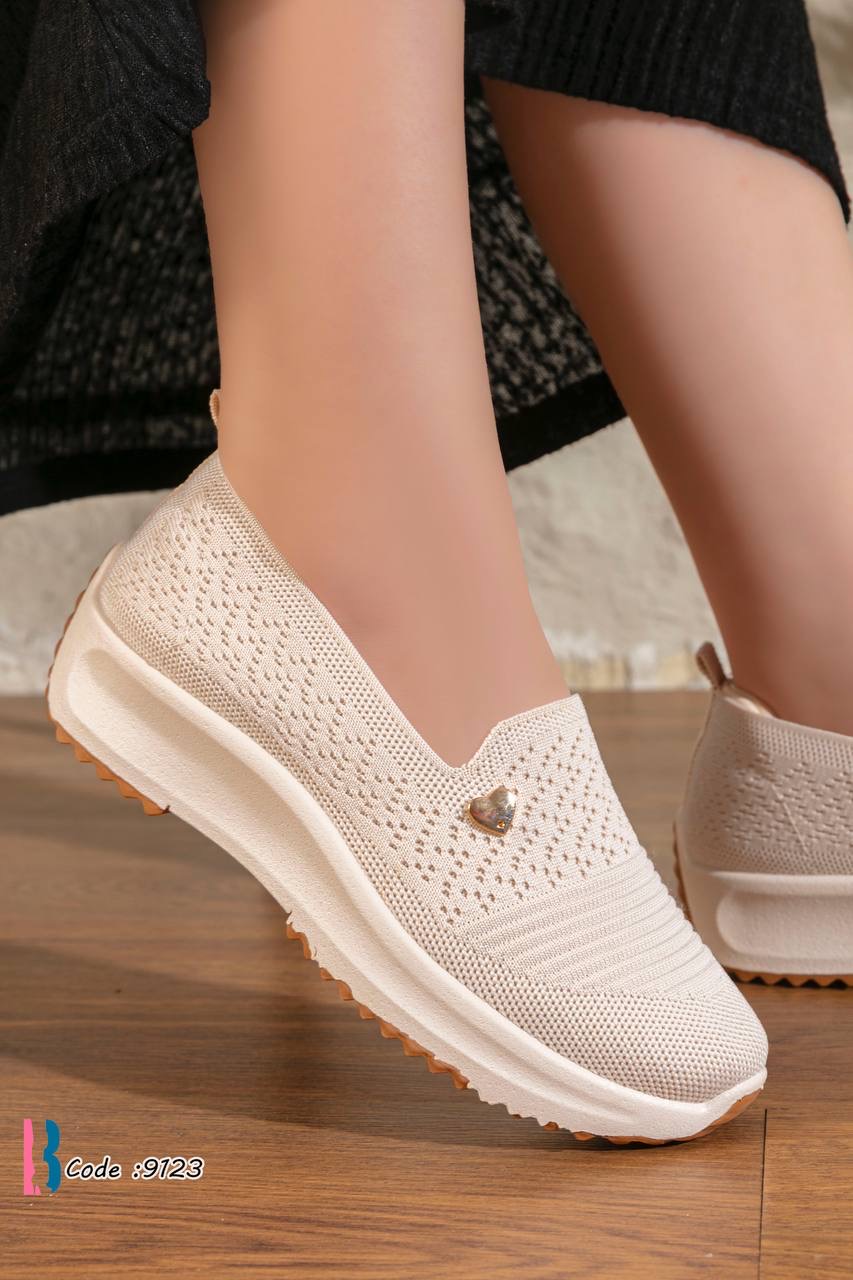 /public/uploads/photos/shares/Suzy shoes/IMG_4083.jpeg